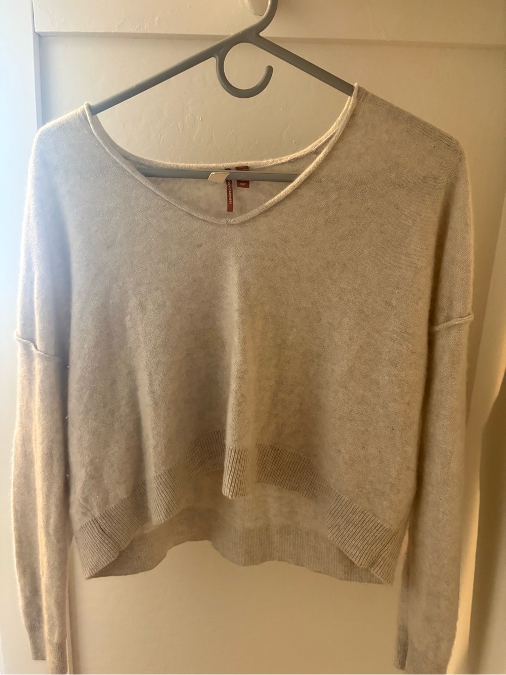 Anthropologie Heathered Light Gray Scoop Neck Sweater 100% Cashmere